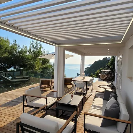 Luxury Opera Apartman