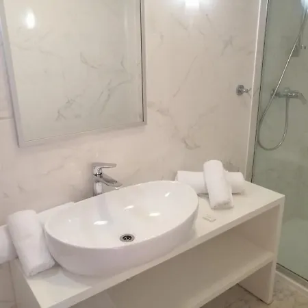 Luxury Opera Апартаменты *