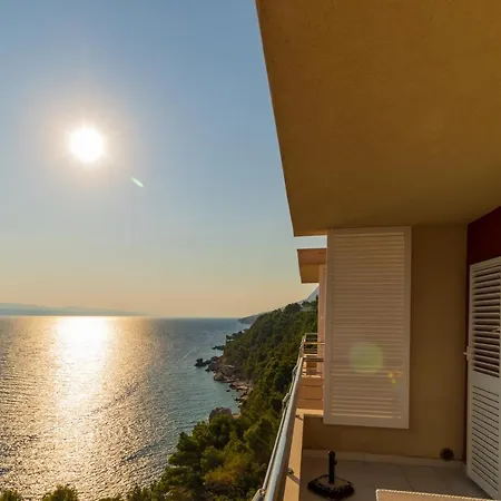 Luxury Opera Apartman *